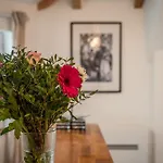 My Little House in Paris * Hypercentre * Climatisé